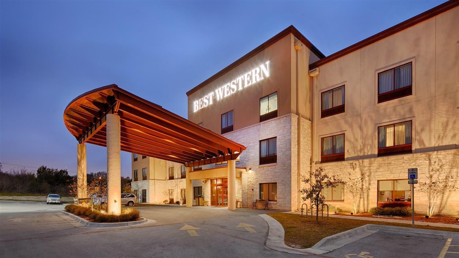 Best Western PLUS Austin Airport Inn&Suites Exterior foto