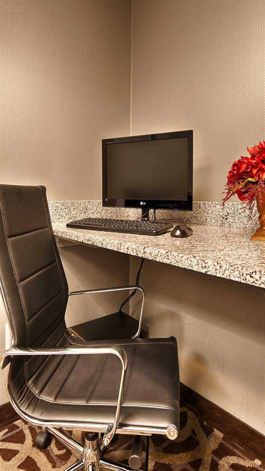 Best Western PLUS Austin Airport Inn&Suites Exterior foto